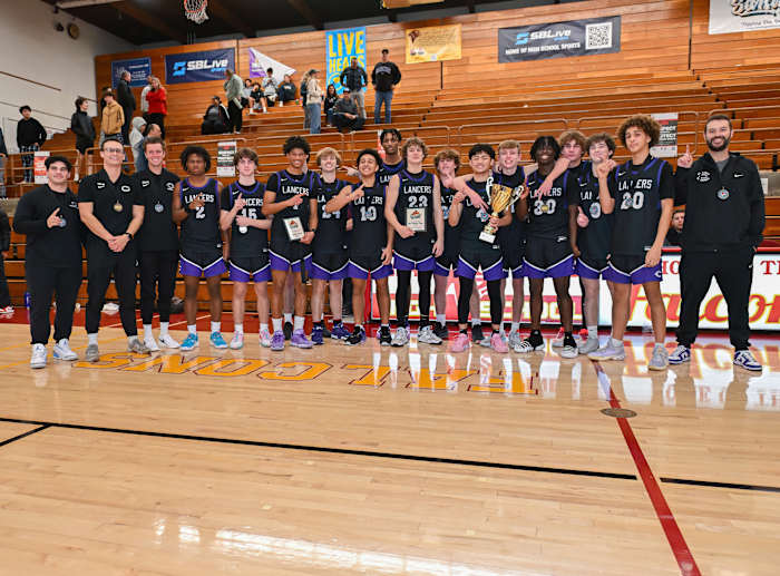 Carlsbad vs Faith Family Academy Torrey Pines Holiday Classic December 30, 2023 Photo-Justin Fine02